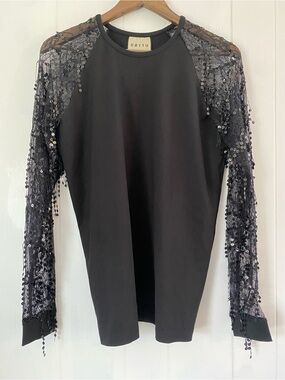Orttu Black Sequin and Lace Sleeve Long Sleeve Top Size Medium